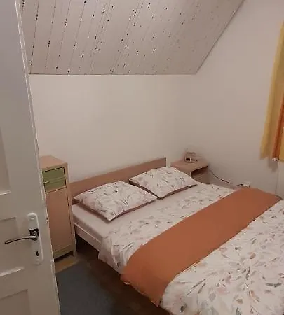 Apartment Apartman Na Vysluni Bela pod Bezdezem